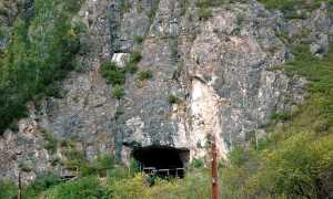 Денисовы пещеры