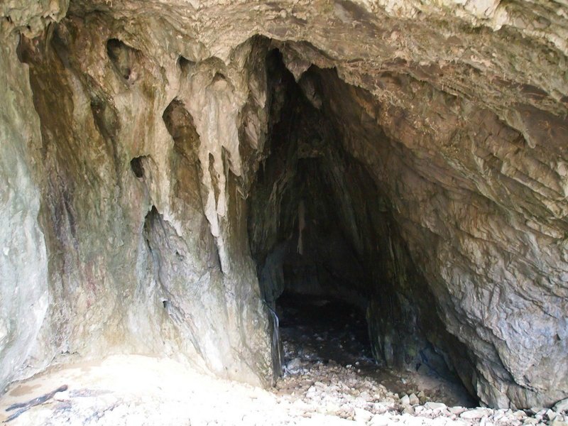 Каракокшинские пещеры